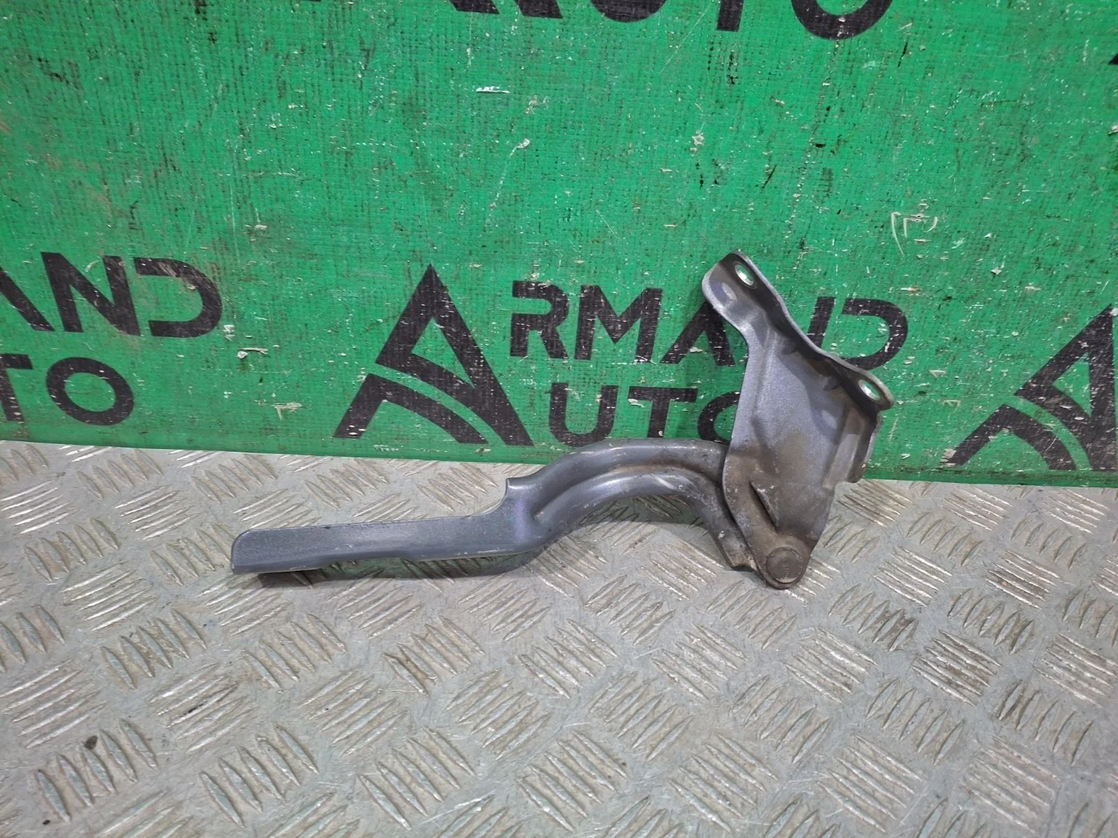 Петля капота Hyundai Creta 2016-2021