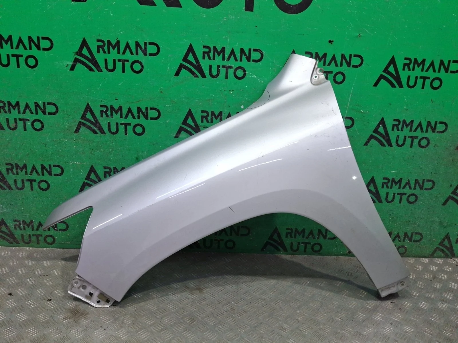 Крыло Toyota Land Cruiser 2015-2021 200