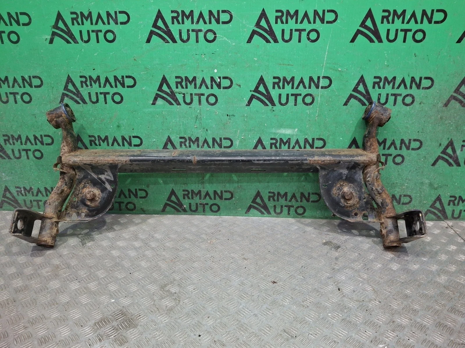 Балка Renault Logan 2012-2022