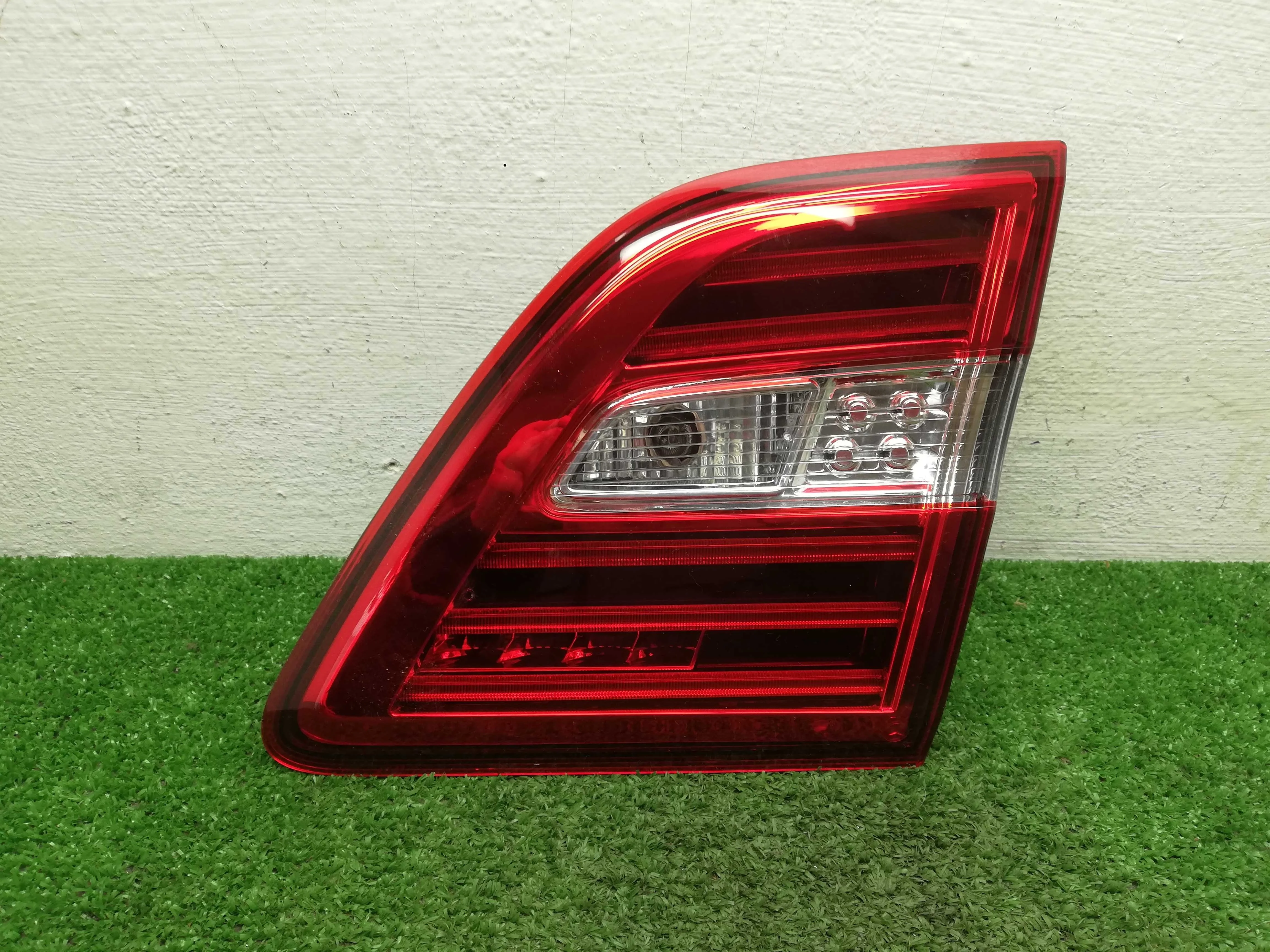 Фонарь крышки правый Mercedes M-klasse (W166) 2011 - 2015 дизель 2.2 Автомат