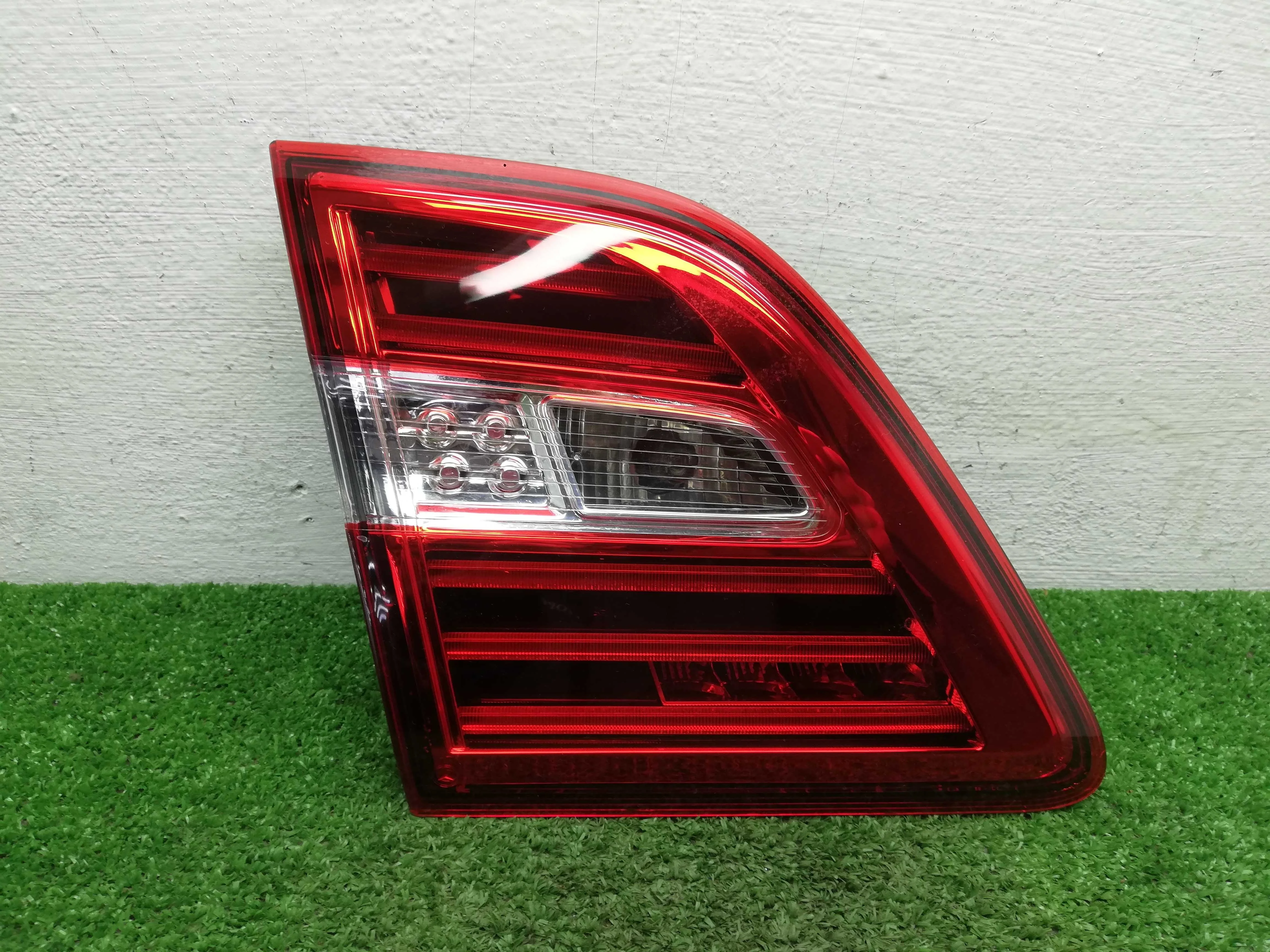 Фонарь крышки левый Mercedes M-klasse (W166) 2011 - 2015 дизель 2.2 Автомат