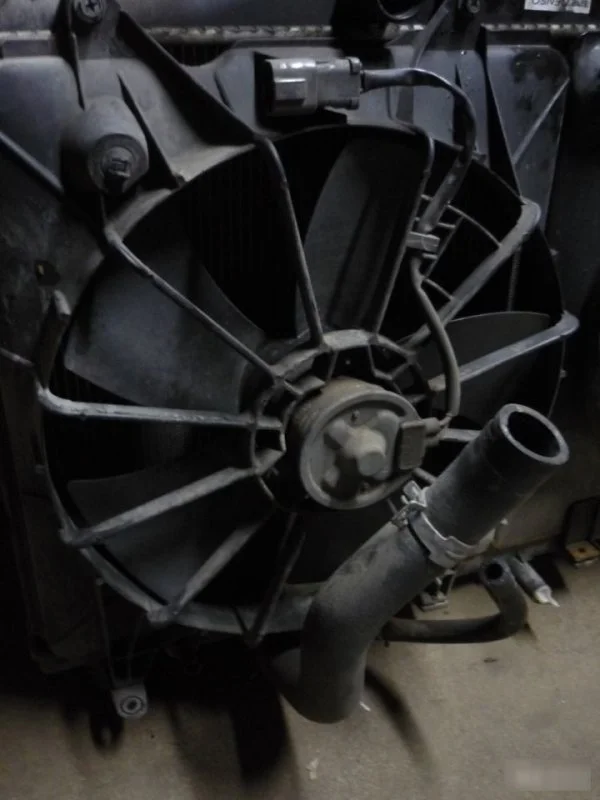 Диффузор вентилятора кондиционера Honda CR-V 3 2007-2012 38615RZAA01