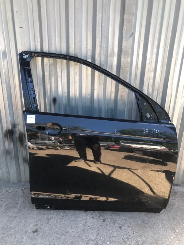 Дверь Land Rover Discovery Sport 2014-2023 LR044226 L550, передняя правая