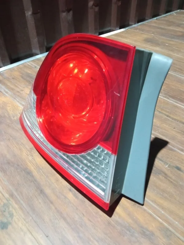 Фонарь Honda Civic 8 2009-2011 33501SNBG51 4D, правый