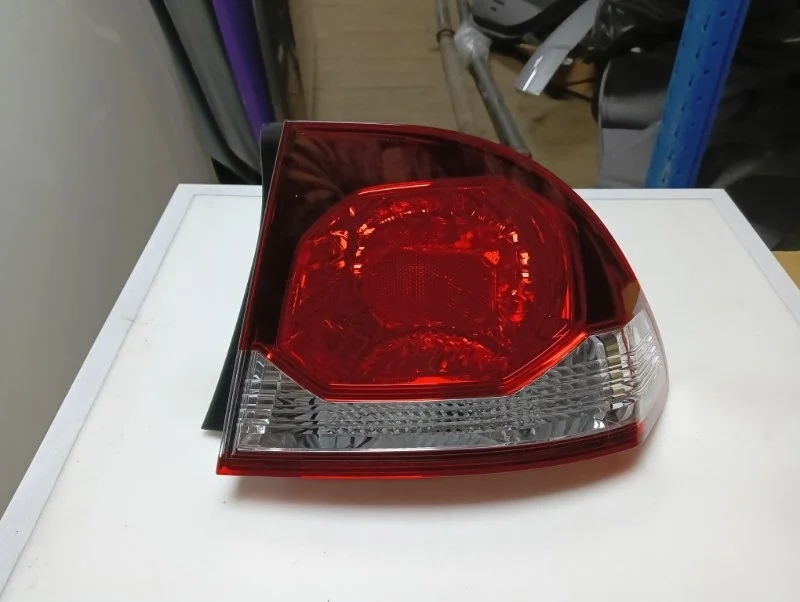 Фонарь Honda Civic 8 2009-2011 33501SNBG51 4D, правый