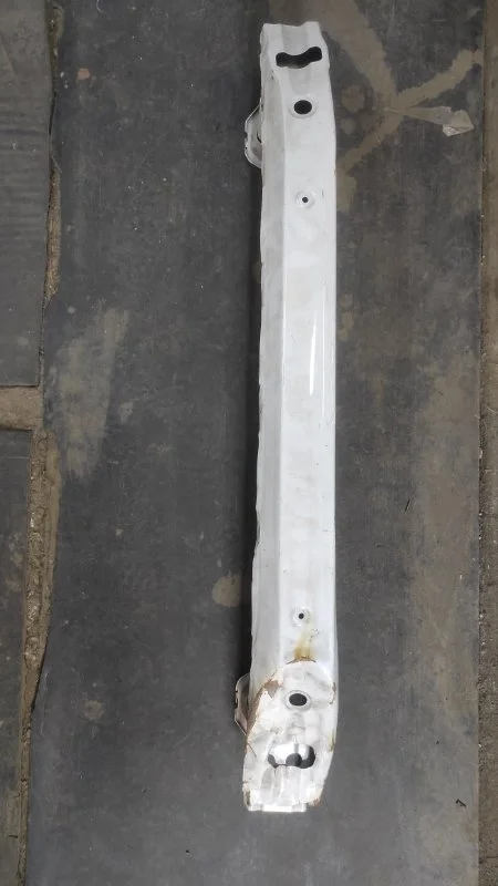 Усилитель бампера Honda Civic 8 2006-2011 71130SNAU90ZZ 4D, передний