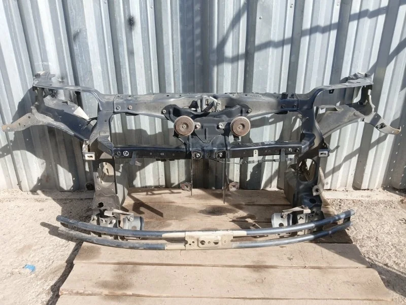 Панель передняя Suzuki Grand Vitara 2006-2015 5823065J00