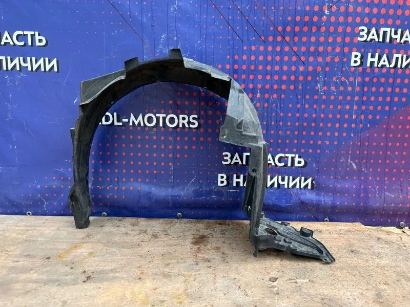Подкрылок Honda Civic 8 2006-2011 60261SNBJ00ZZ 4D, передний левый