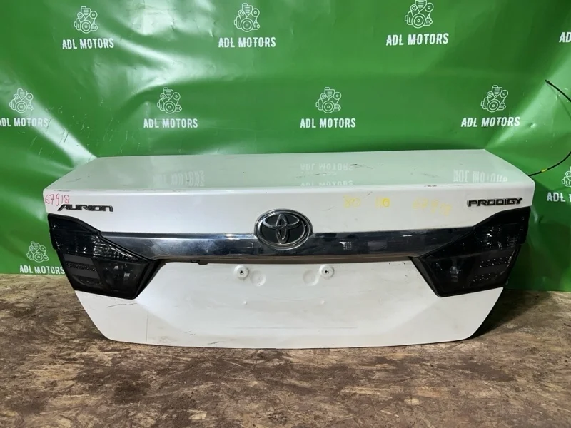 Крышка багажника Toyota Camry 2012-2017 6440133580 50 55