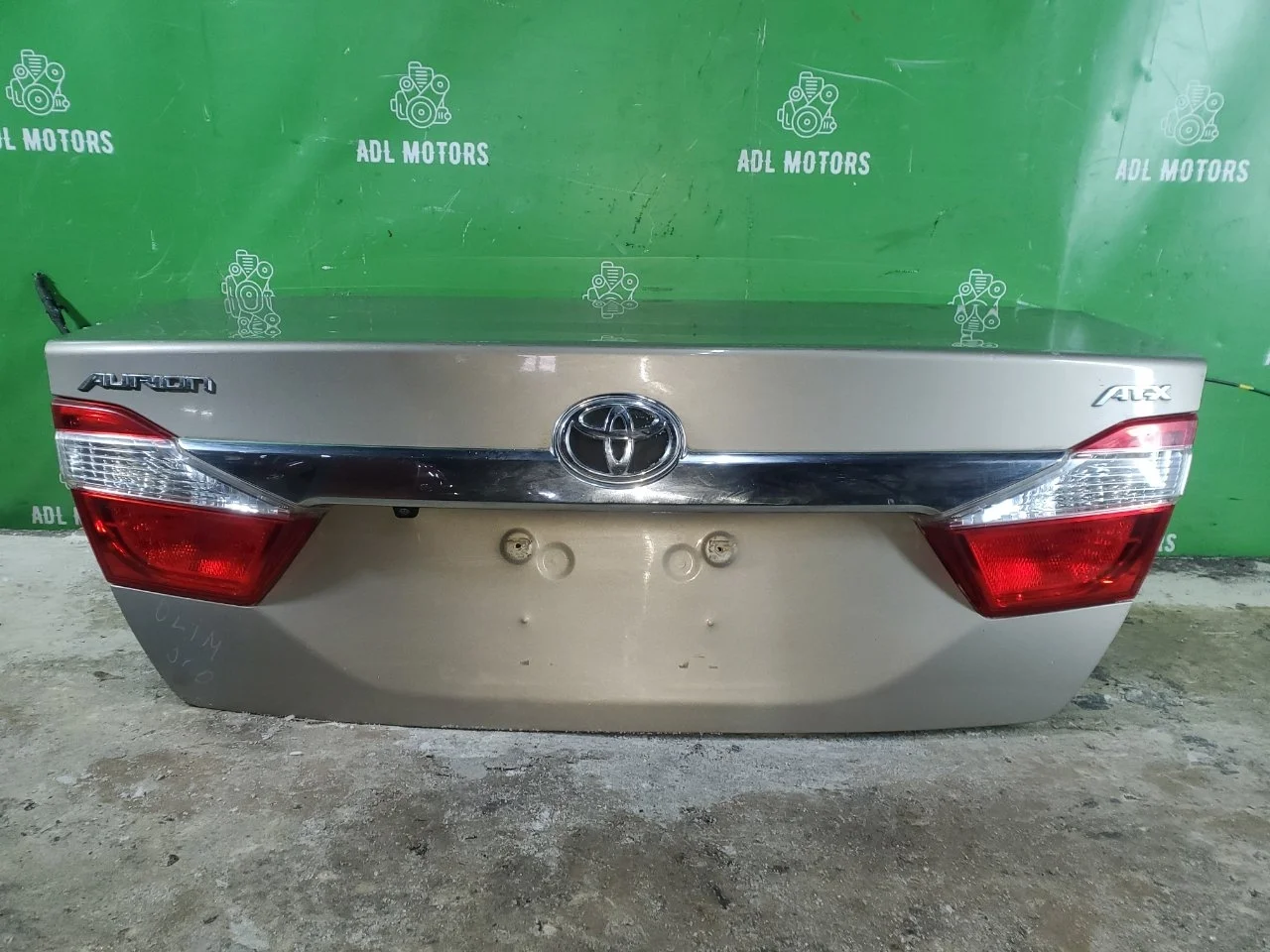 Крышка багажника Toyota Camry 2012-2017 6440133580 50 55