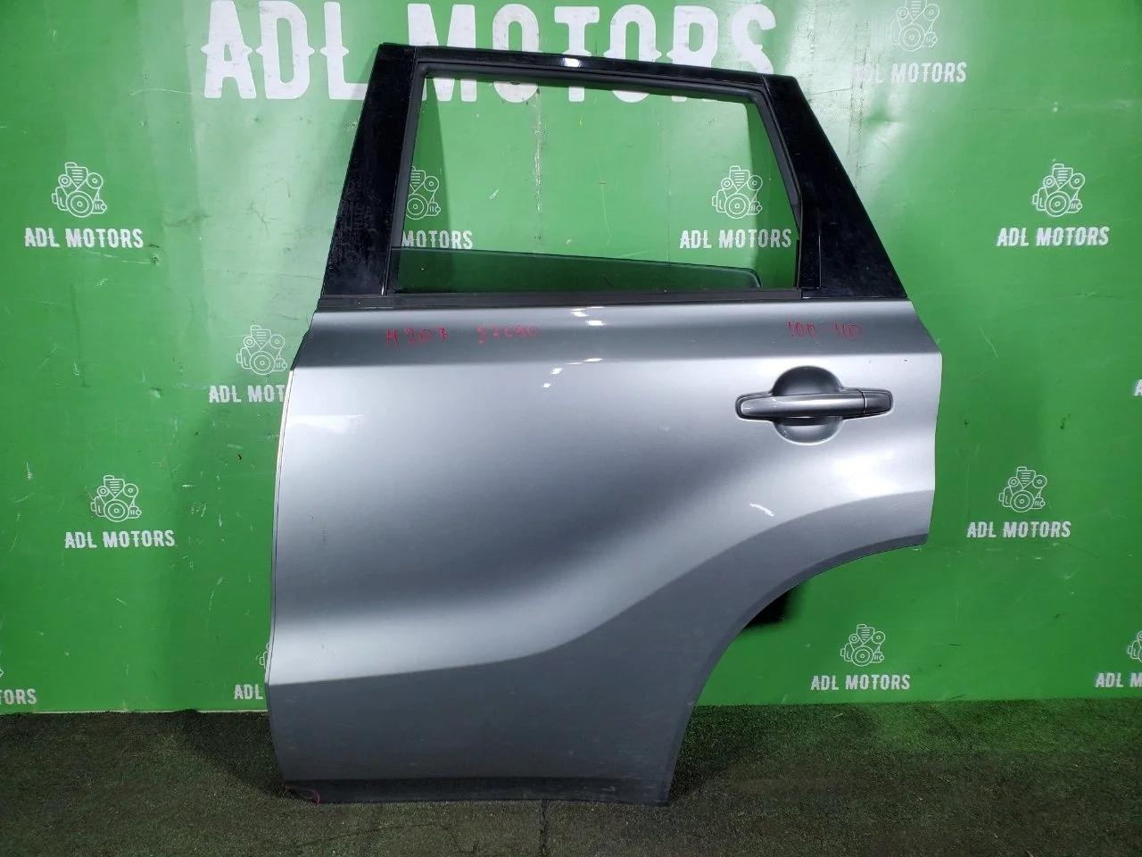 Дверь Suzuki Vitara 6800454P01 M16A, задняя левая