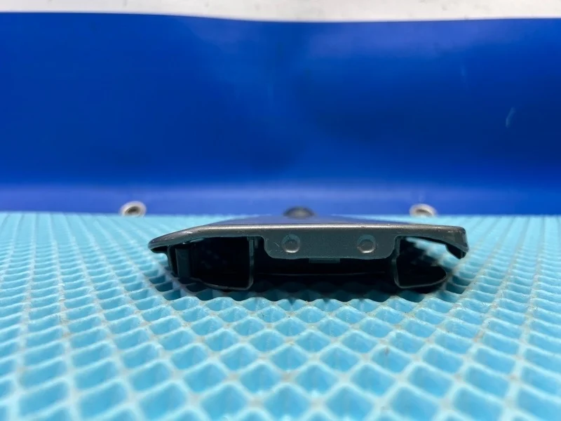 Лючок бензобака Renault Logan 1 2005-2014 6001546761