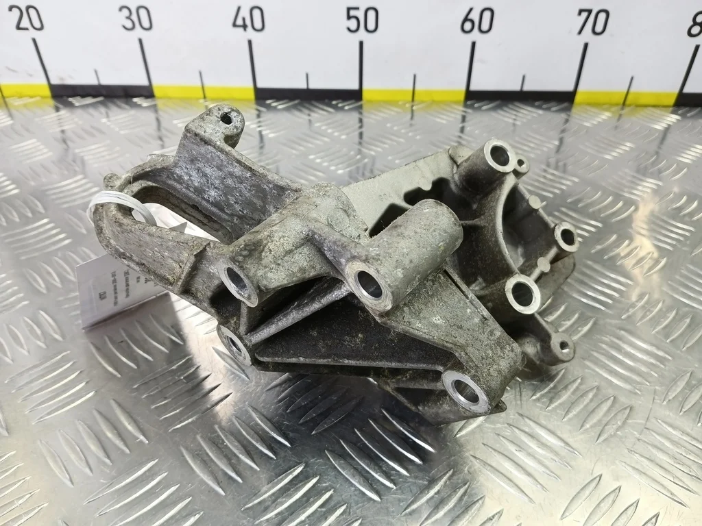 Кронштейн двигателя (ДВС) FORD Fusion I рестайлин