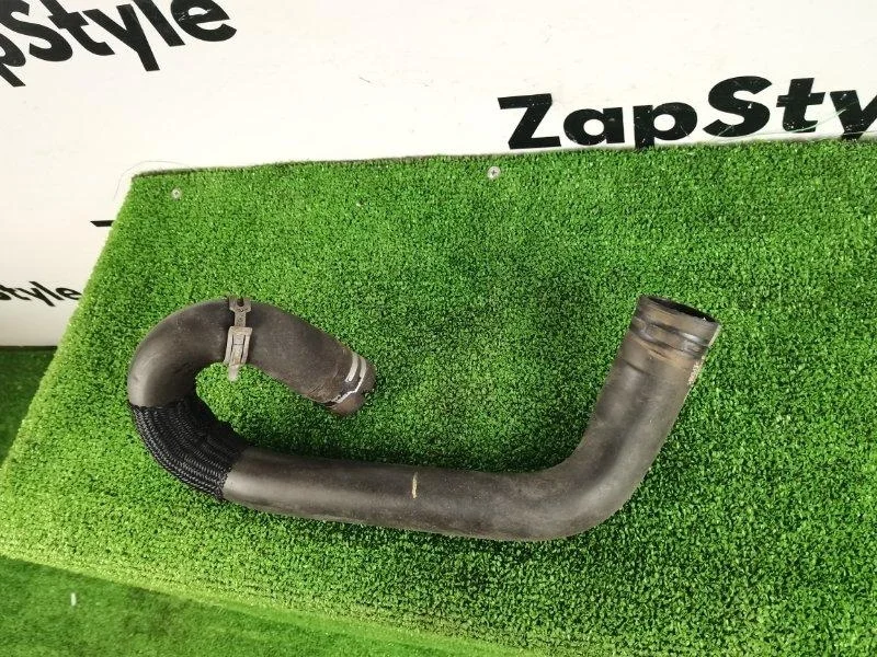 Патрубок радиатора двс Ford Focus 3 2014