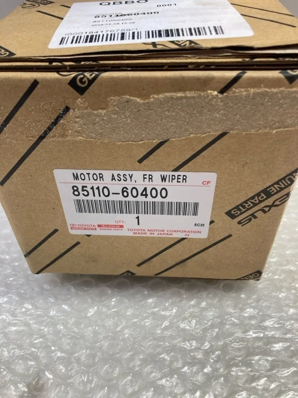 Моторчик стеклоочистителя передний TOYOTA LAND CRUISER 200 8511060400