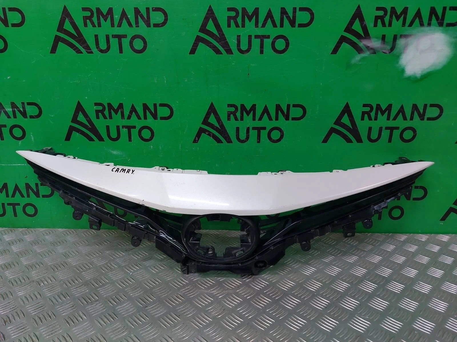 Решетка радиатора Toyota Camry 2020-нв 8 XV70