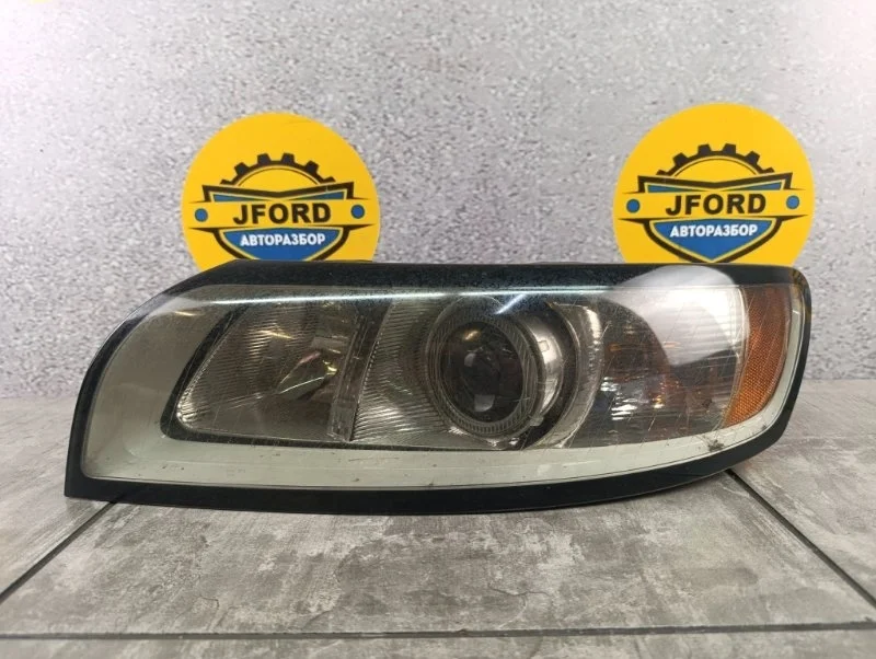 Фара Volvo V50 2010 MW76