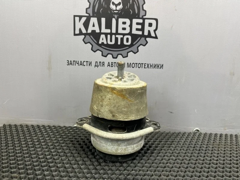 Опора двигателя Volkswagen Touareg 2006 7L8199131A 3.0 BKS