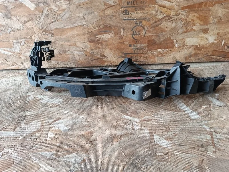 Кронштейн фары Volkswagen Golf 2010 6