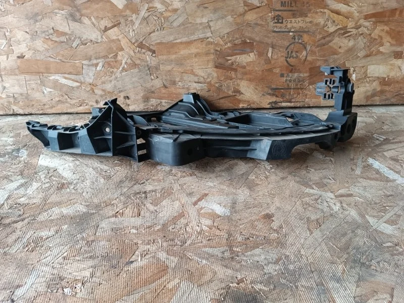 Кронштейн фары Volkswagen Golf 2010 6