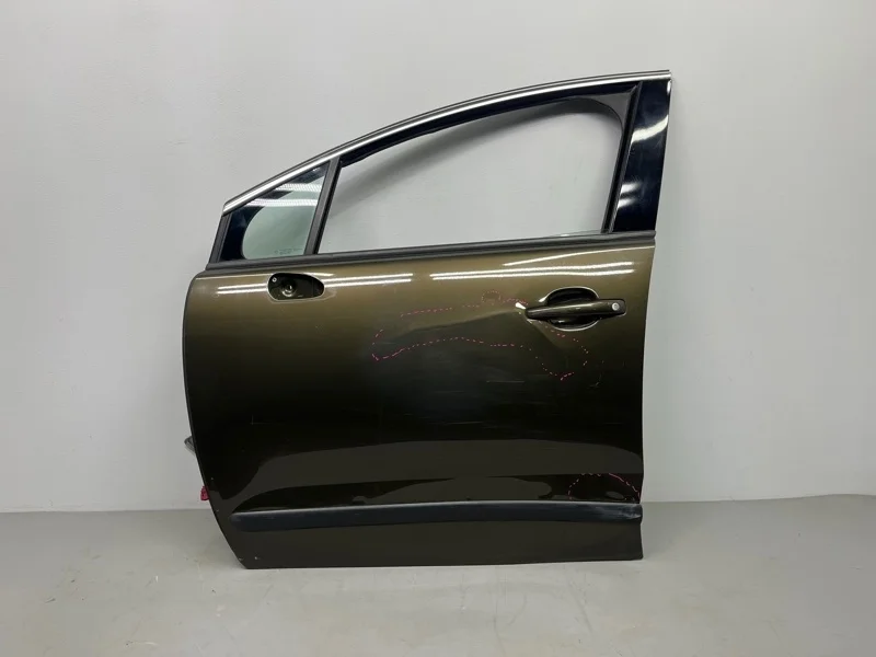 Дверь Peugeot 3008 1