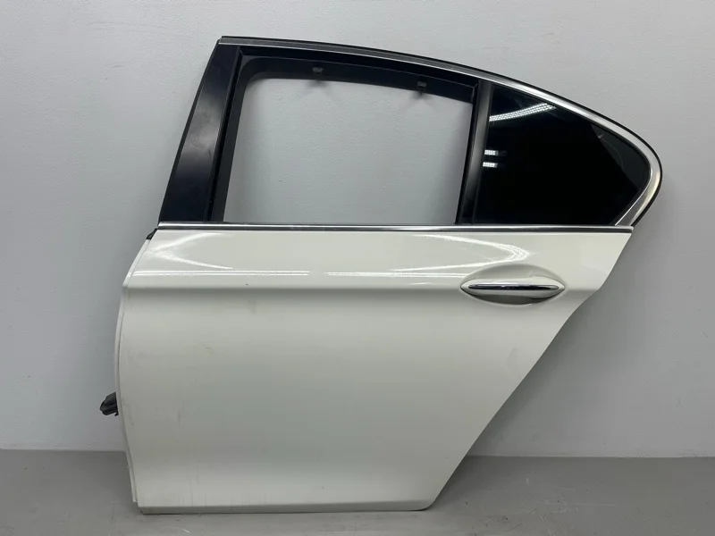 Дверь BMW 5 F10