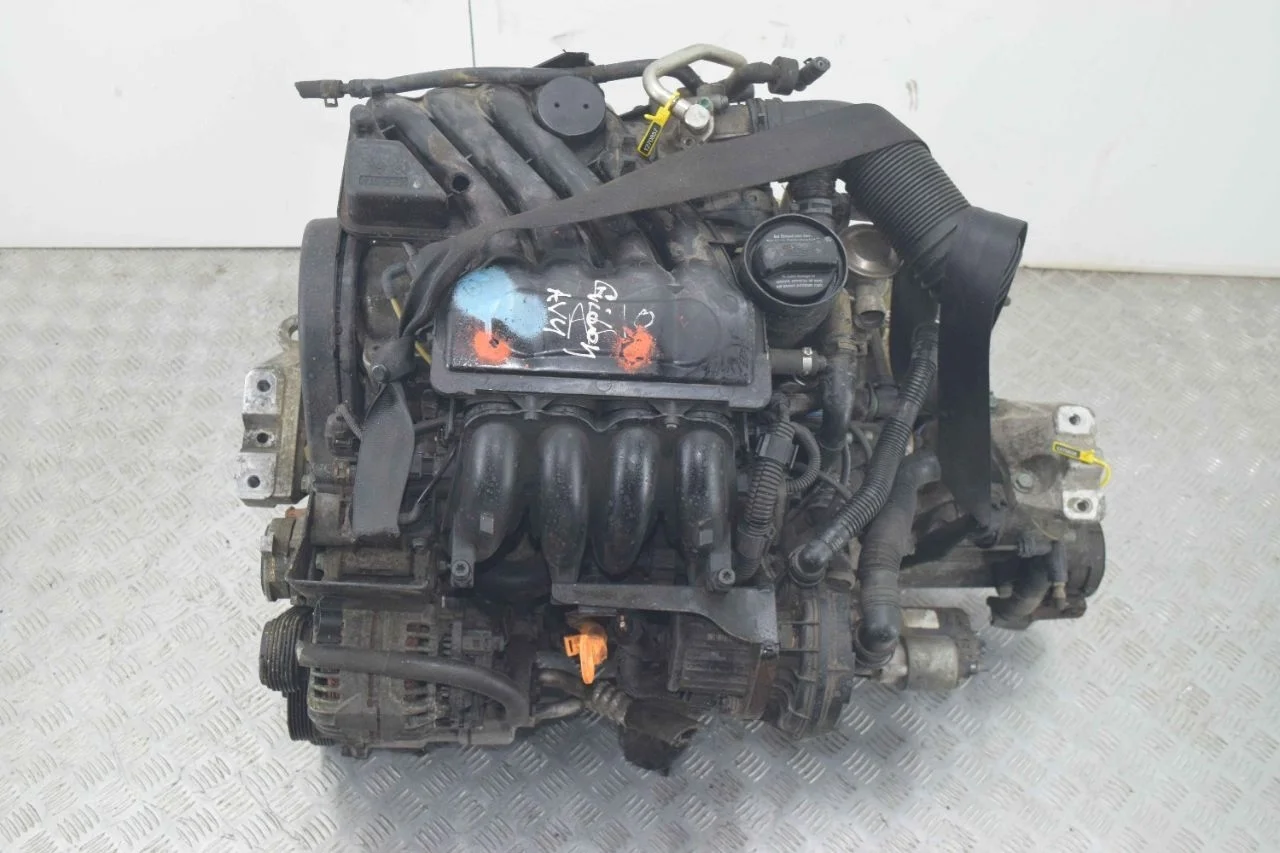 Двигатель AVU Volkswagen Golf 4 1.6 Бензин