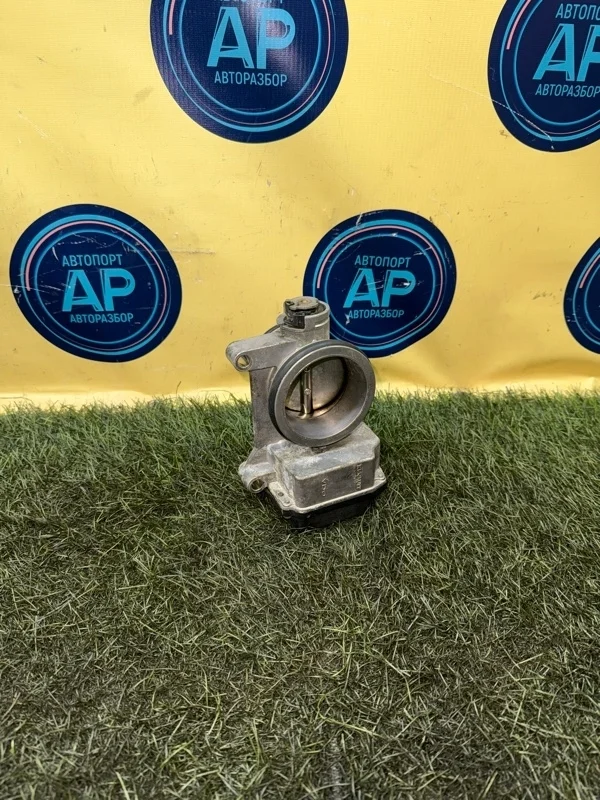 Заслонка дроссельная электрическая RENAULT DUSTER 2009-2015 8200123061 К4М