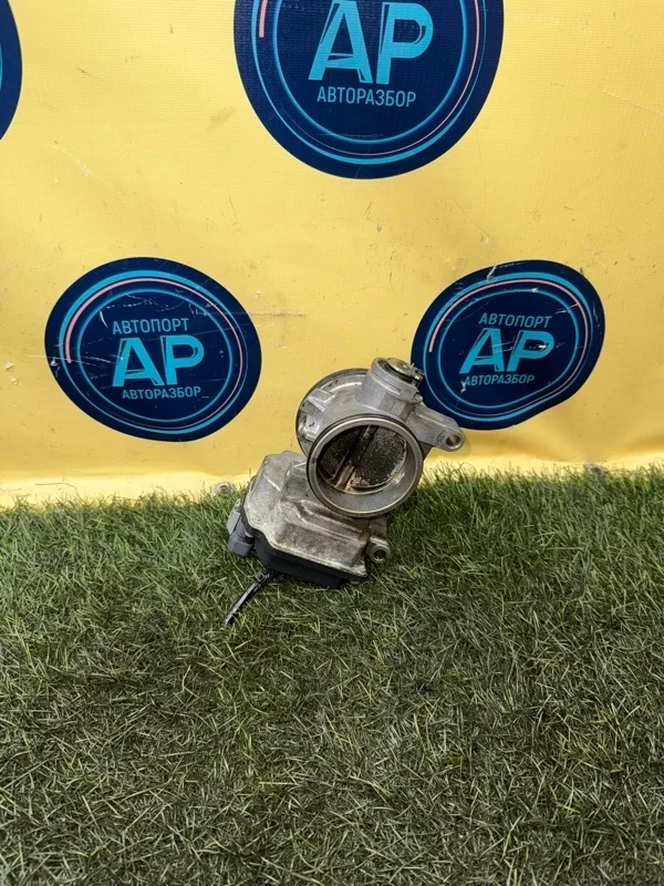 Заслонка дроссельная электрическая RENAULT DUSTER 2009-2015 8200123061 К4М