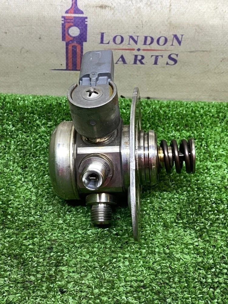 Топливный насос высокого давления BMW 320i F30