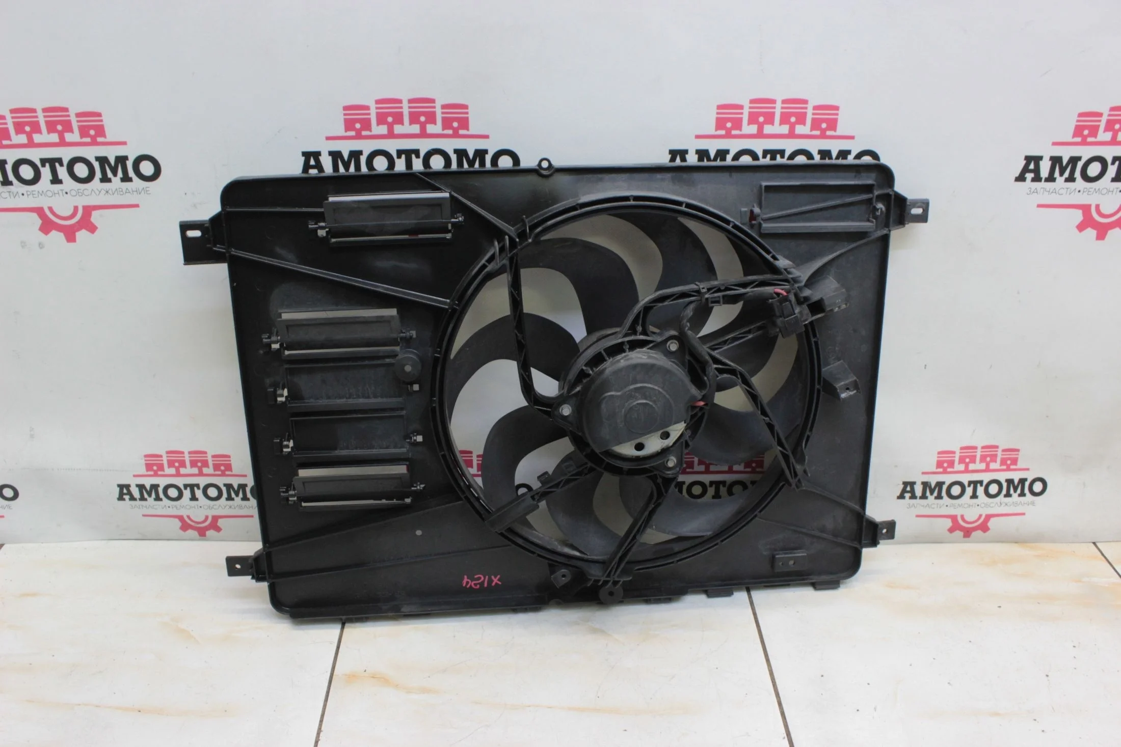 Вентилятор охлаждения радиатора Volvo V70 BW56 B5254T6 2008 Оригинал Контрактная