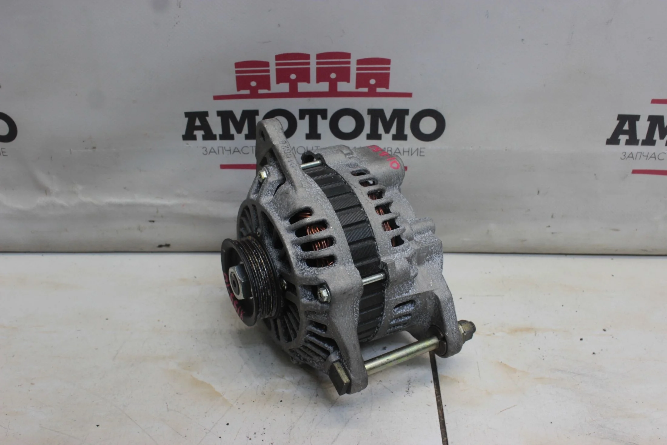 Генератор Mitsubishi Pajero IO H77W 4G94 2003 Оригинал Контрактная