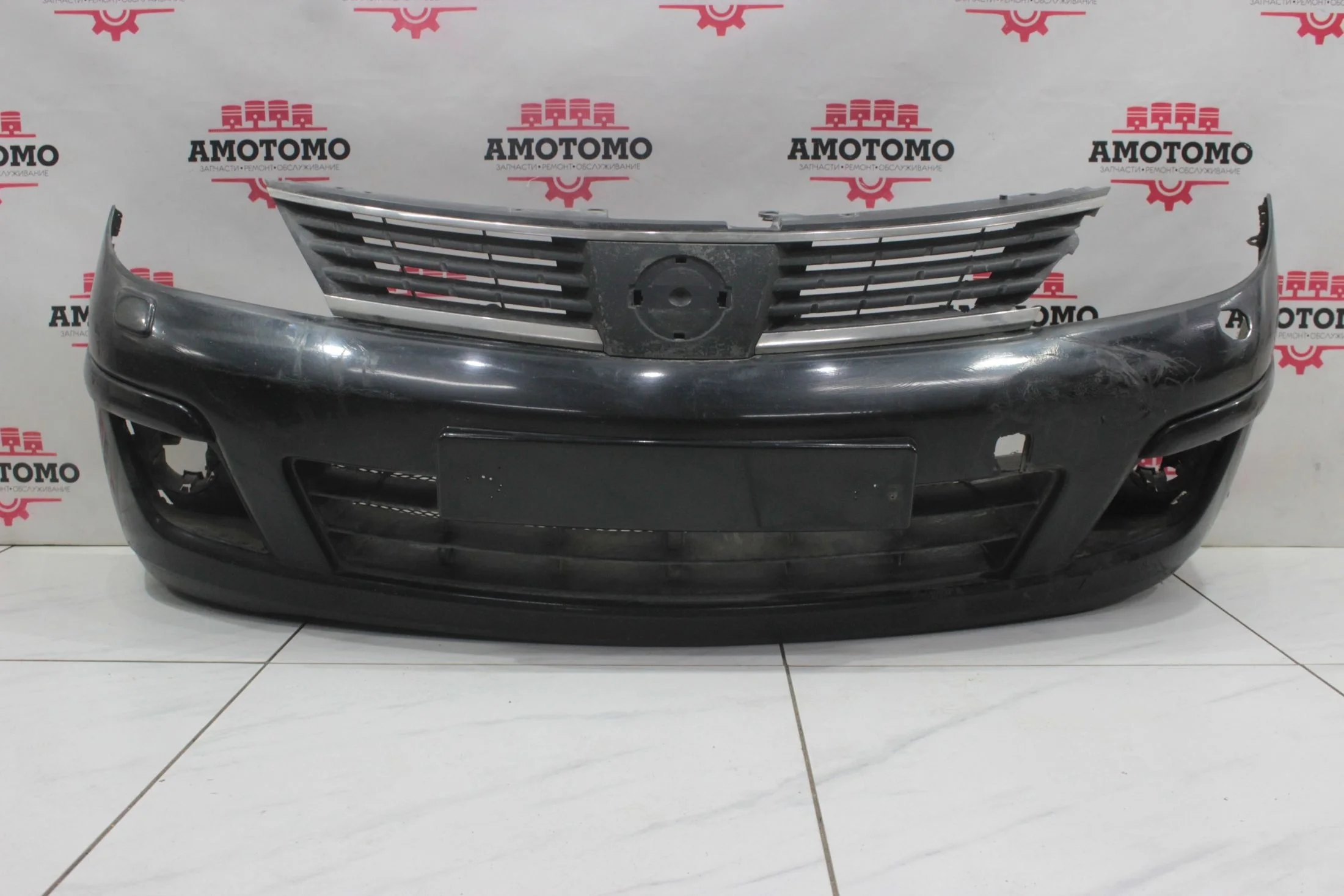 Бампер Nissan Tiida С11  2007  б/у