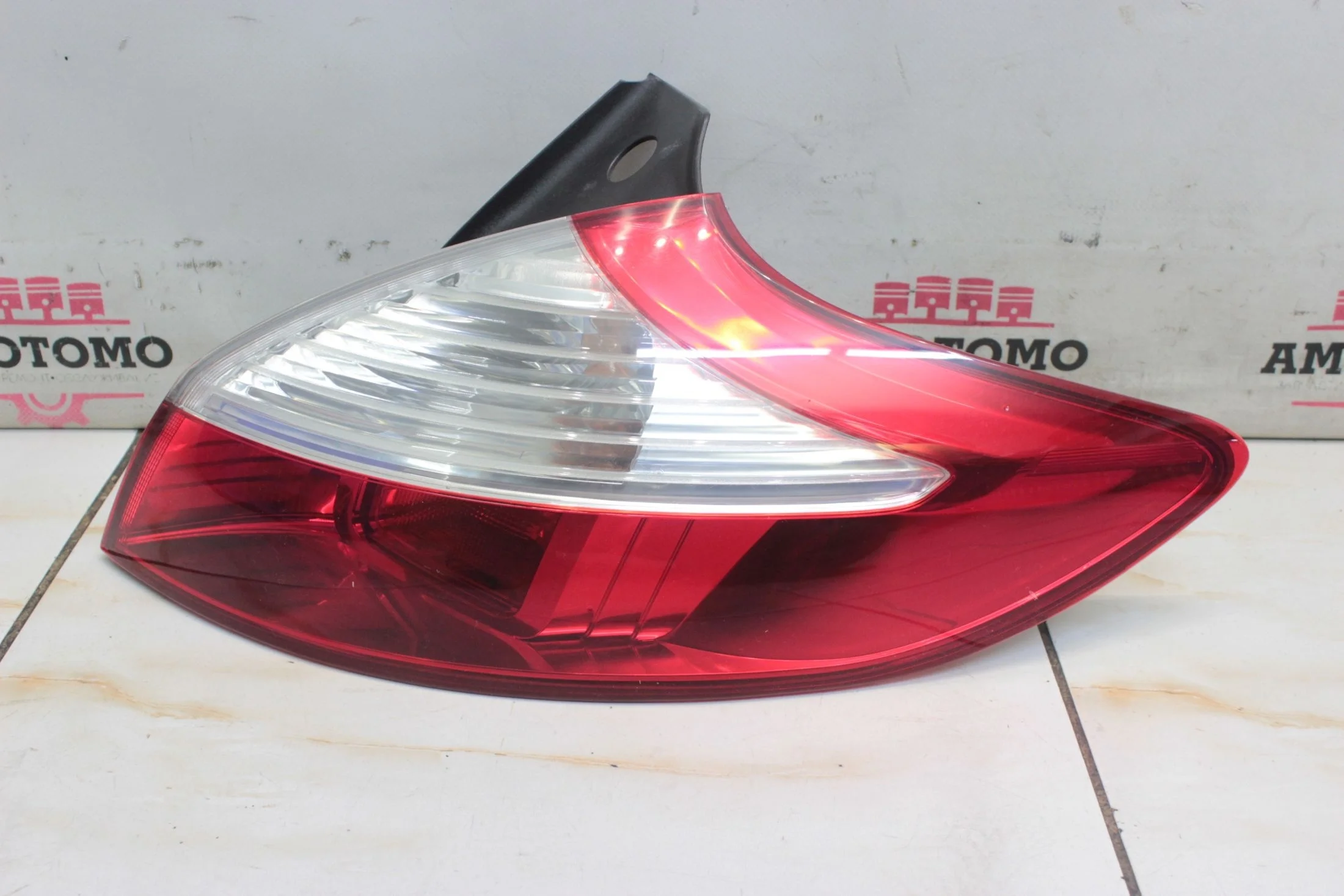 Стоп-сигнал Renault Megane ZM4R M4RF713 2010 Оригинал Контрактная