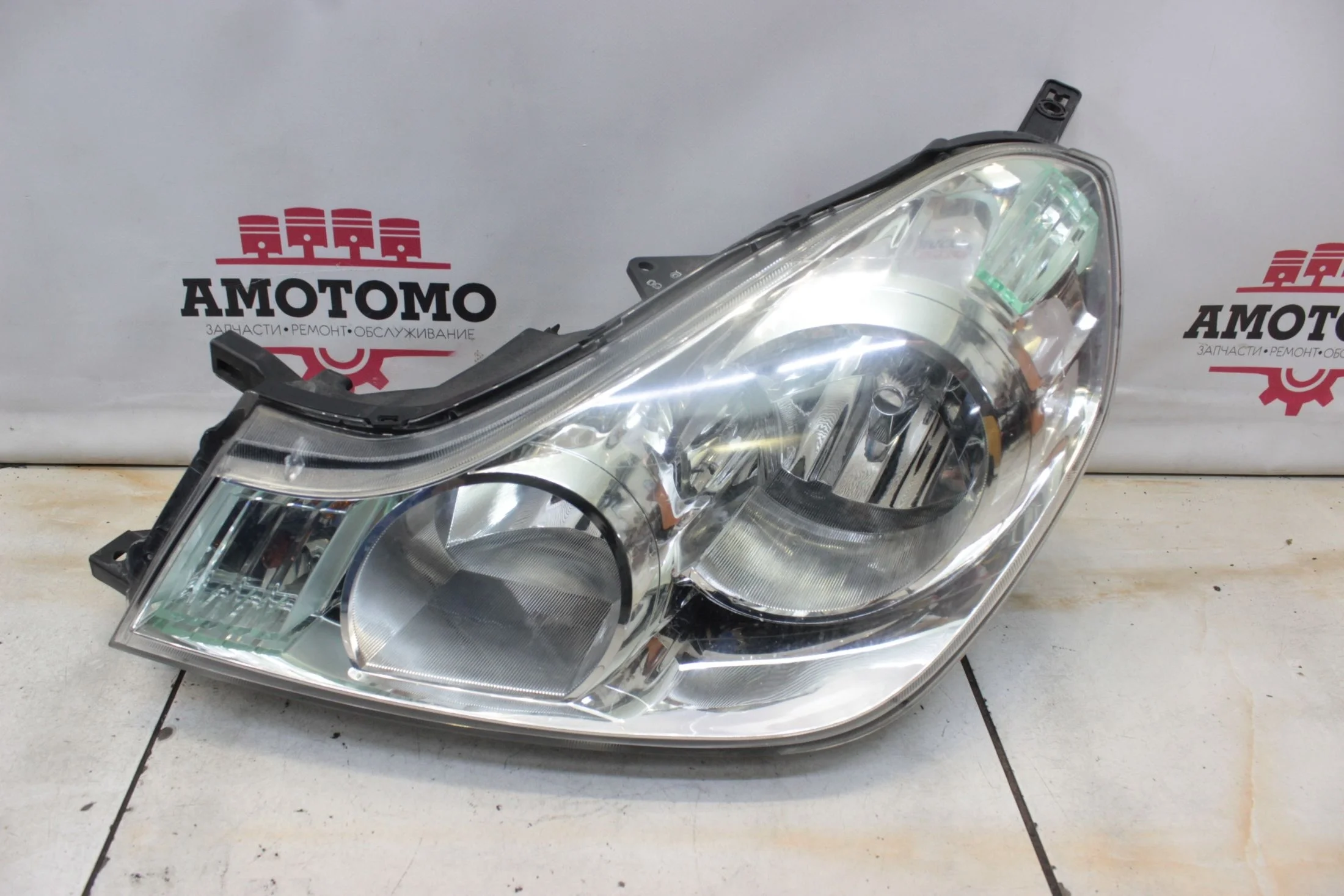 Фара Nissan Wingroad Y12 HR15DE