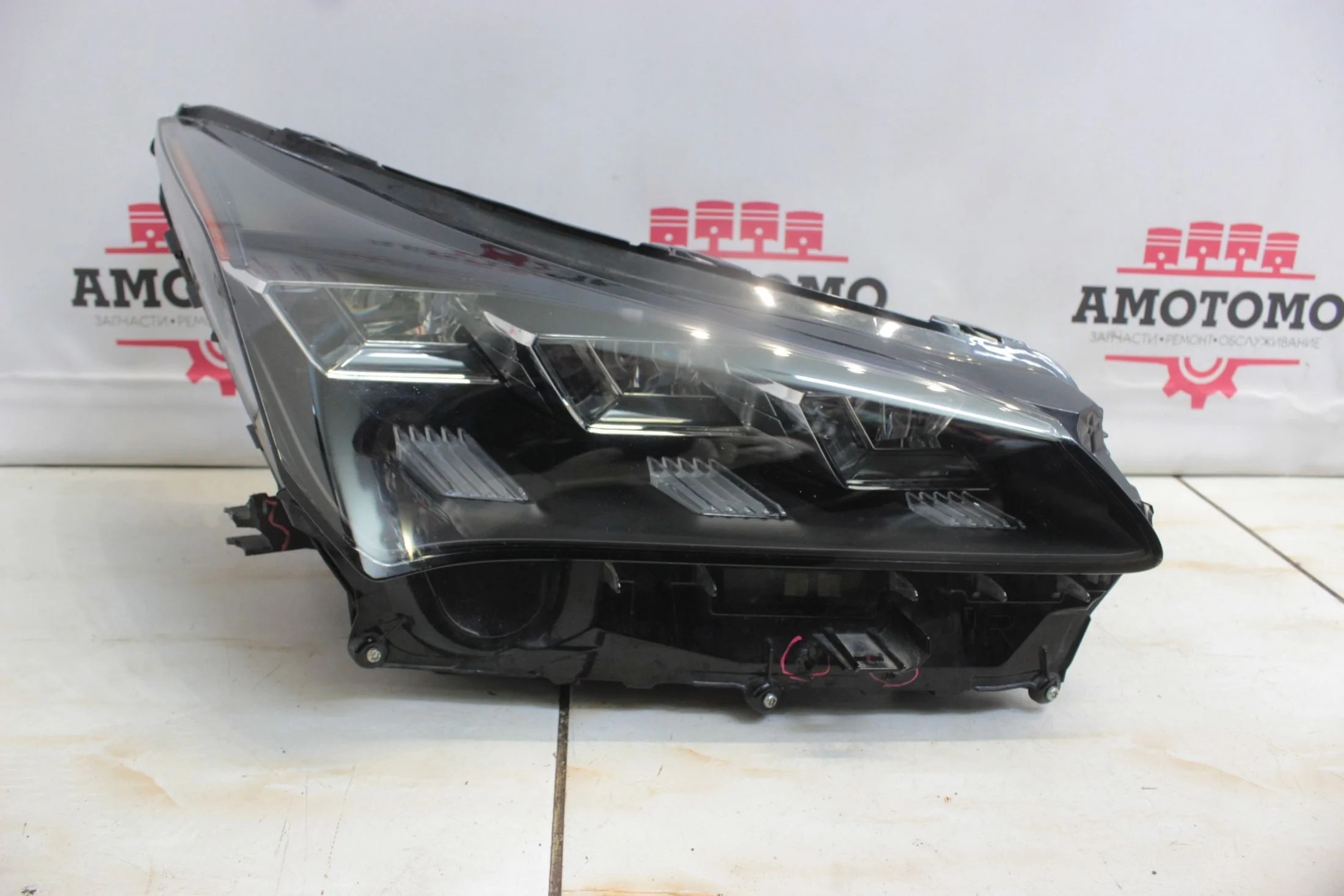 Фара [дефект] Lexus NX200T, NX300H AGZ15 8ARFTS 2015 Оригинал Контрактная