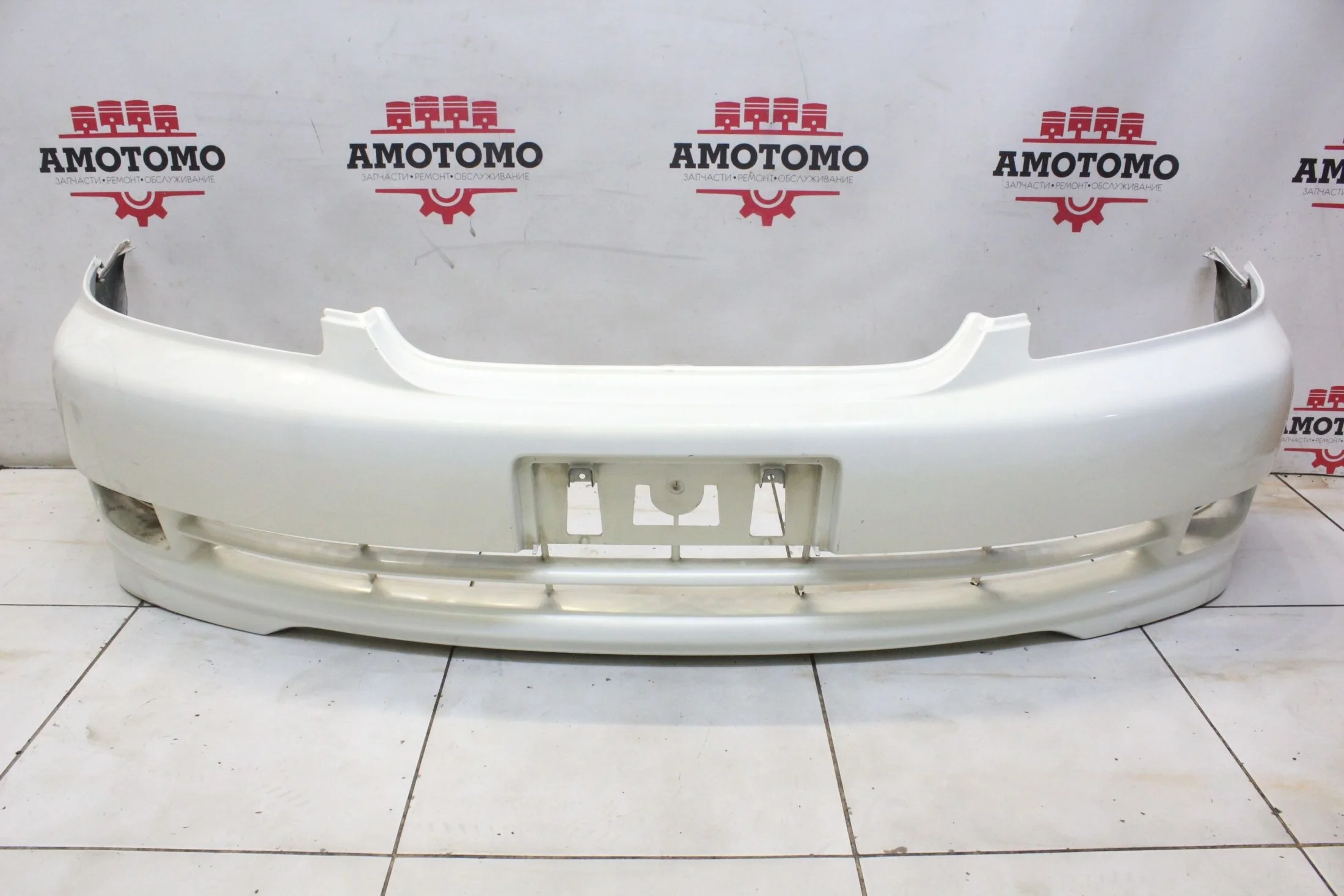 Бампер [дефект] Toyota Mark II GX110 1GFE 2004