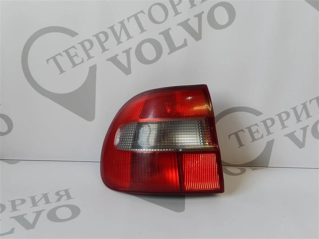 Фонарь задний левый VOLVO V40 1995-1999