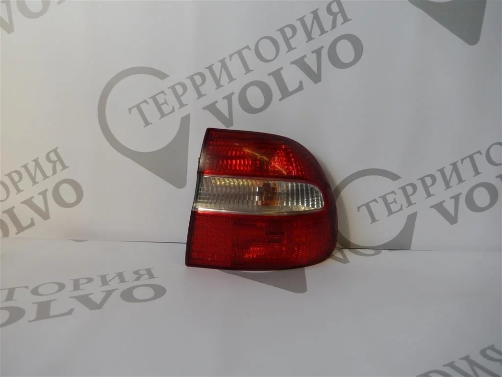 Фонарь задний правый VOLVO V40 1999-2004