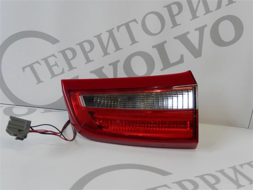Фонарь задний левый внутренний VOLVO S60 2010-2013