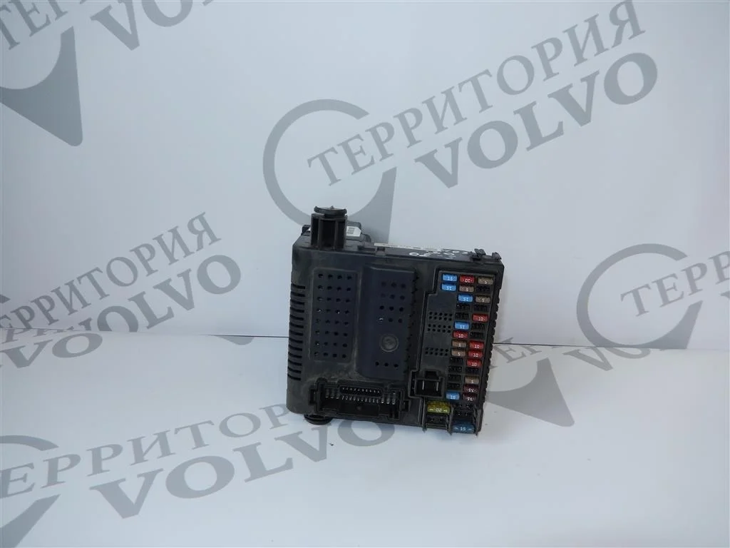 Блок CEM L VOLVO XC90 2003-2014