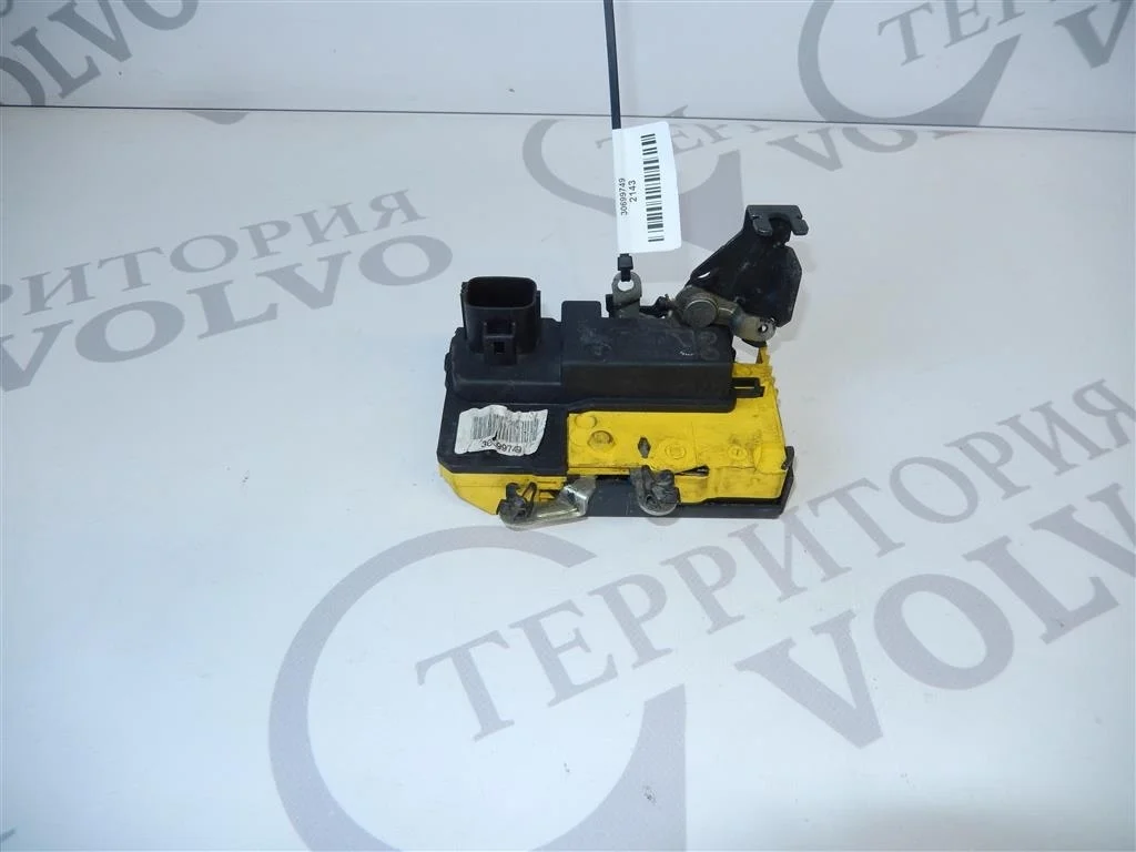 Замок двери передний правый VOLVO XC90 2006-2014