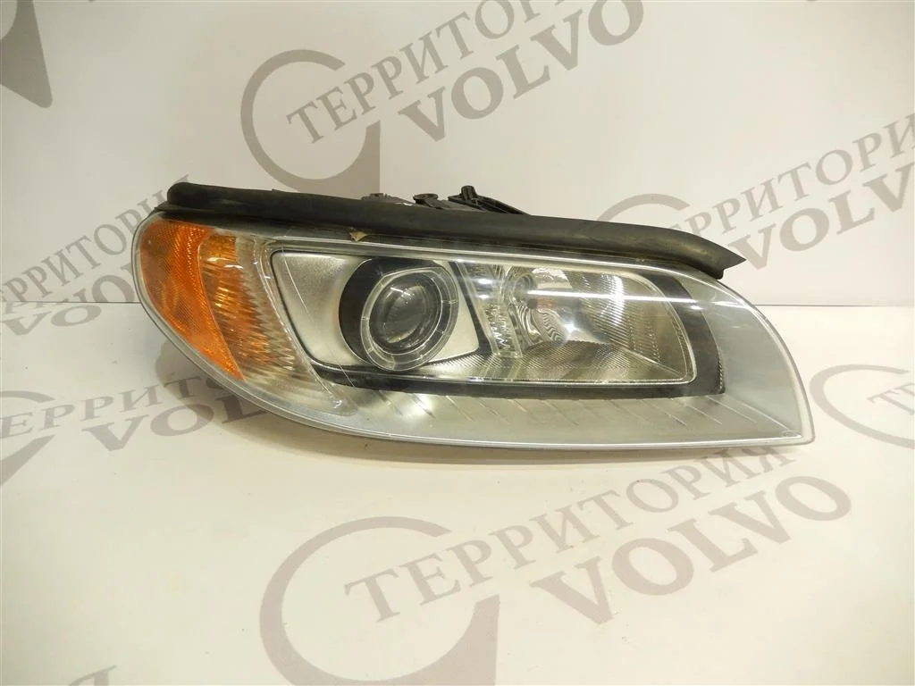 Фара правая ксенон VOLVO S80 2007-2010