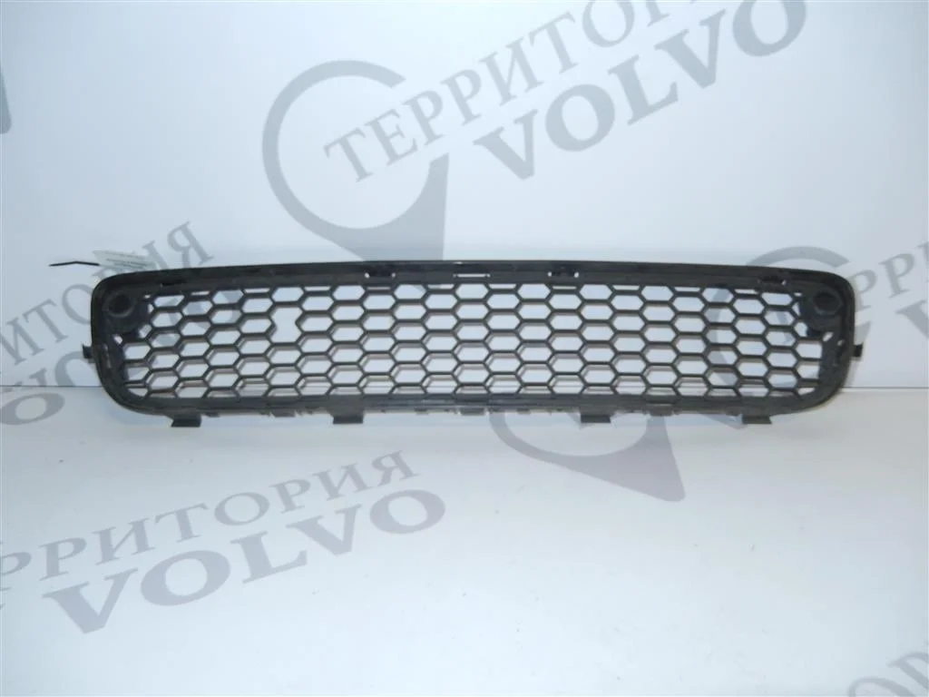 Решетка в бампер центральная VOLVO S80 2007-2010