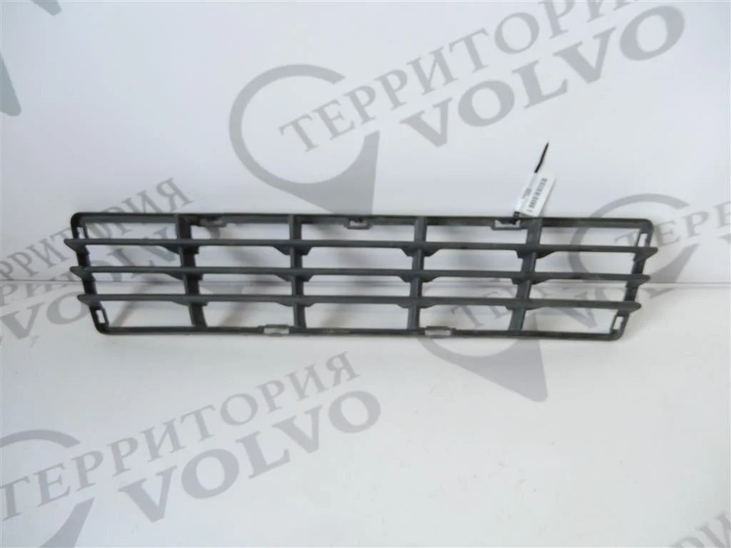 Решетка в бампер центральная VOLVO S40 2004-2007