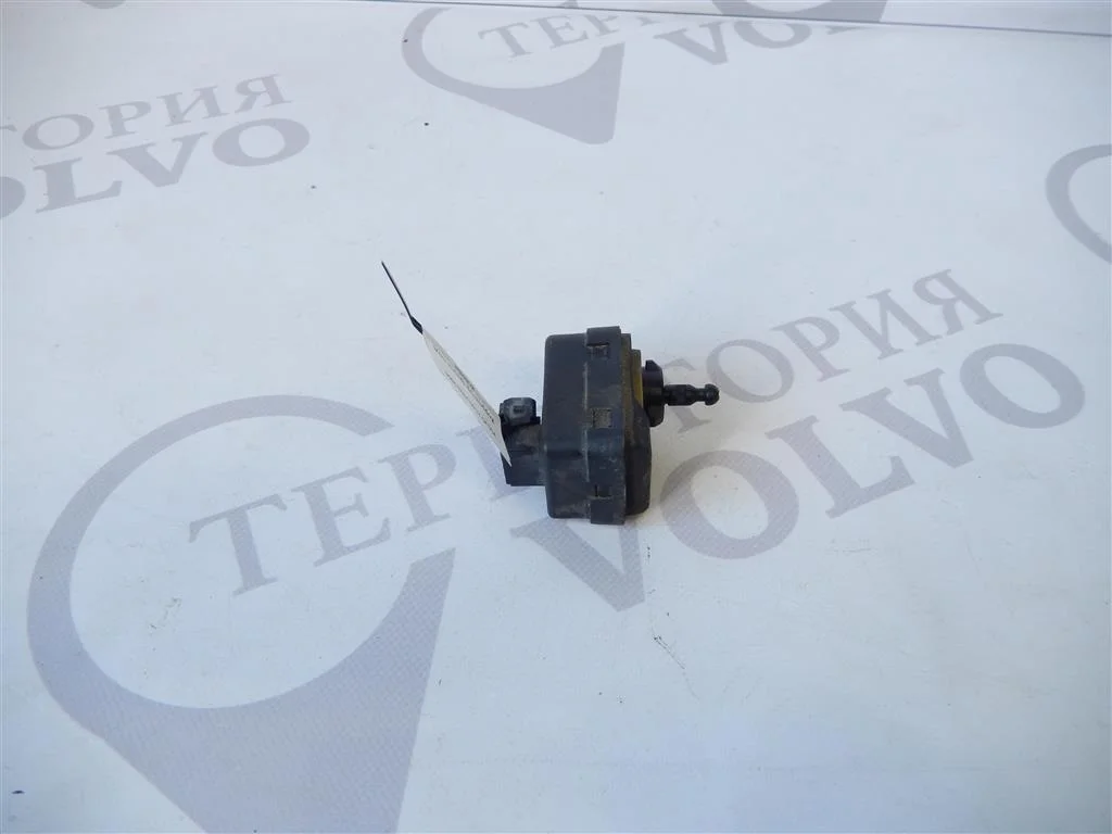 Корректор фары под ксенон VOLVO XC90 2003-2006