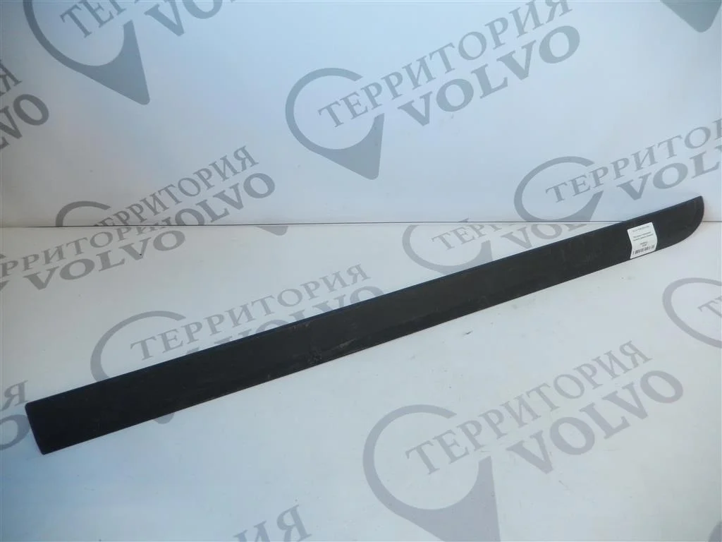 Молдинг передней правой двери нижний VOLVO XC90 2003-2006