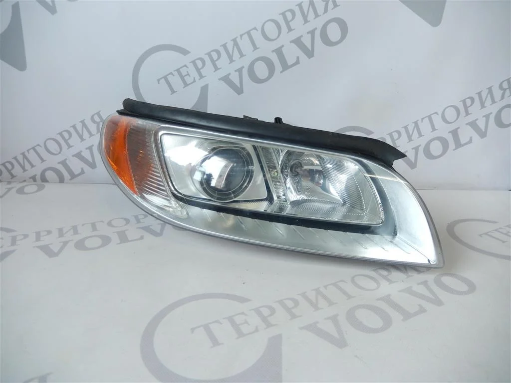 Фара правая ксенон VOLVO S80 2007-2010