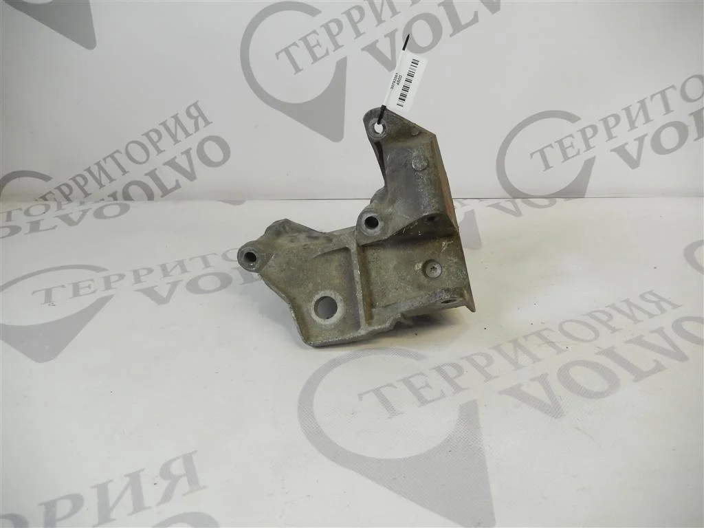 Кронштейн опоры двигателя VOLVO XC70 2008-2013