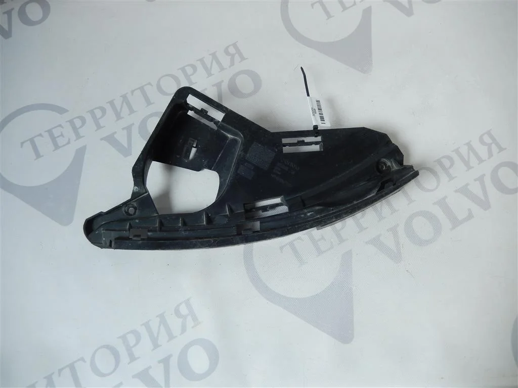 Кронштейн переднего бампера левый VOLVO XC60 2009-2013